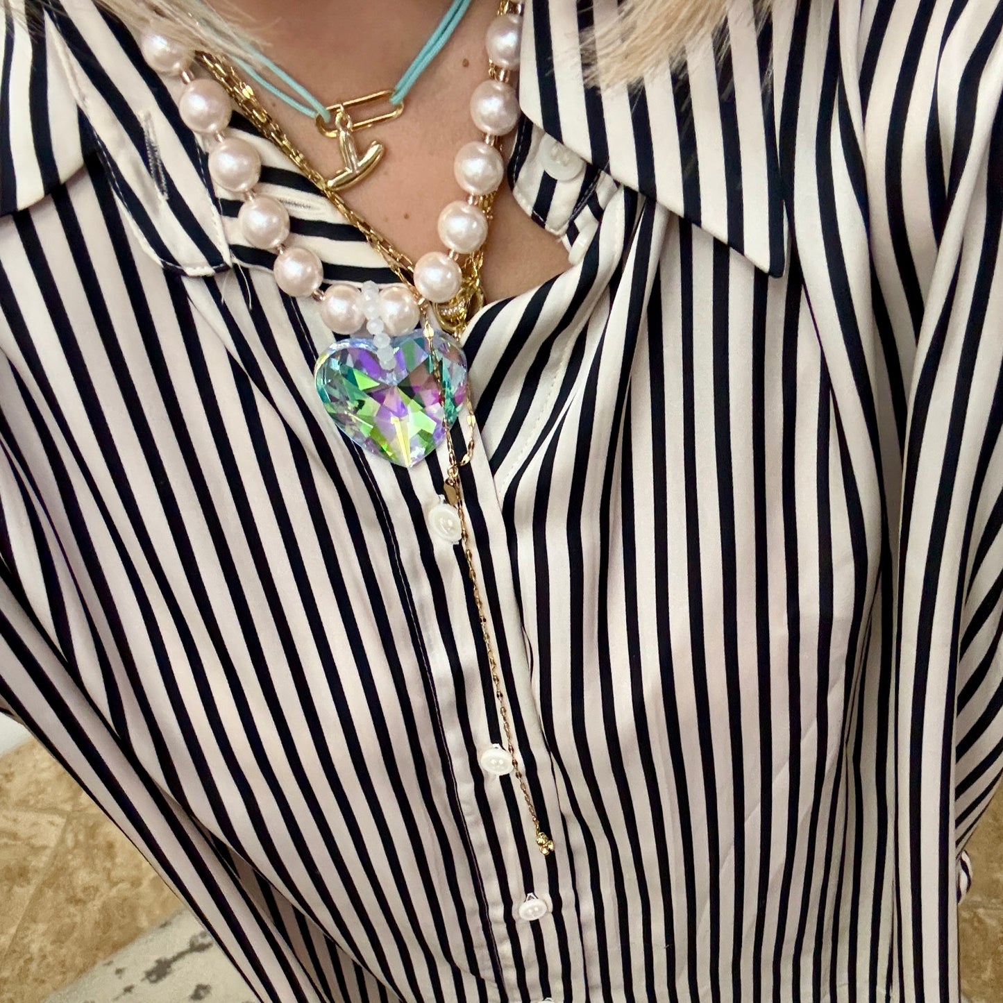 Pili necklace (more colors available)