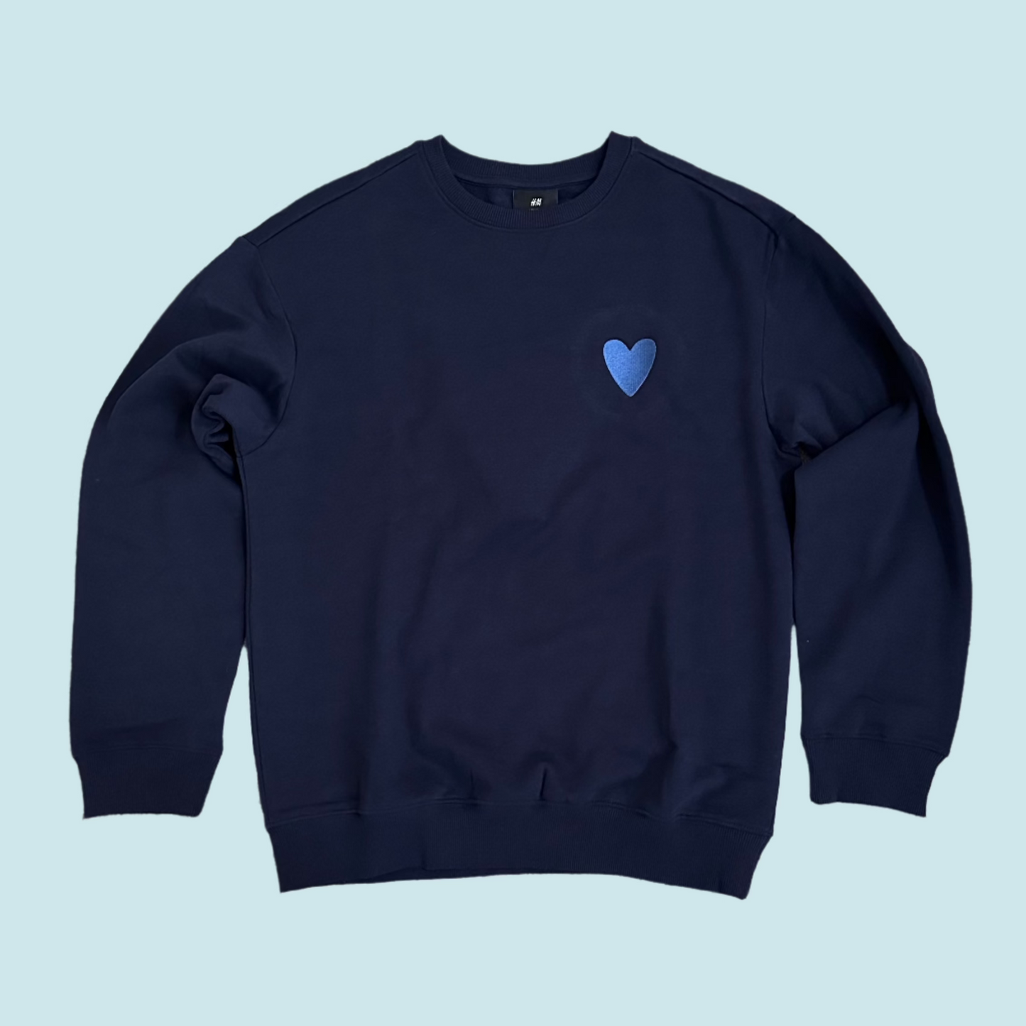 LOVE EMBROIDERY SWEATSHIRT