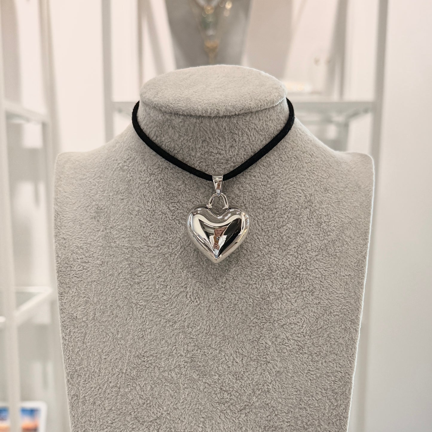 Cuerito Heart charm