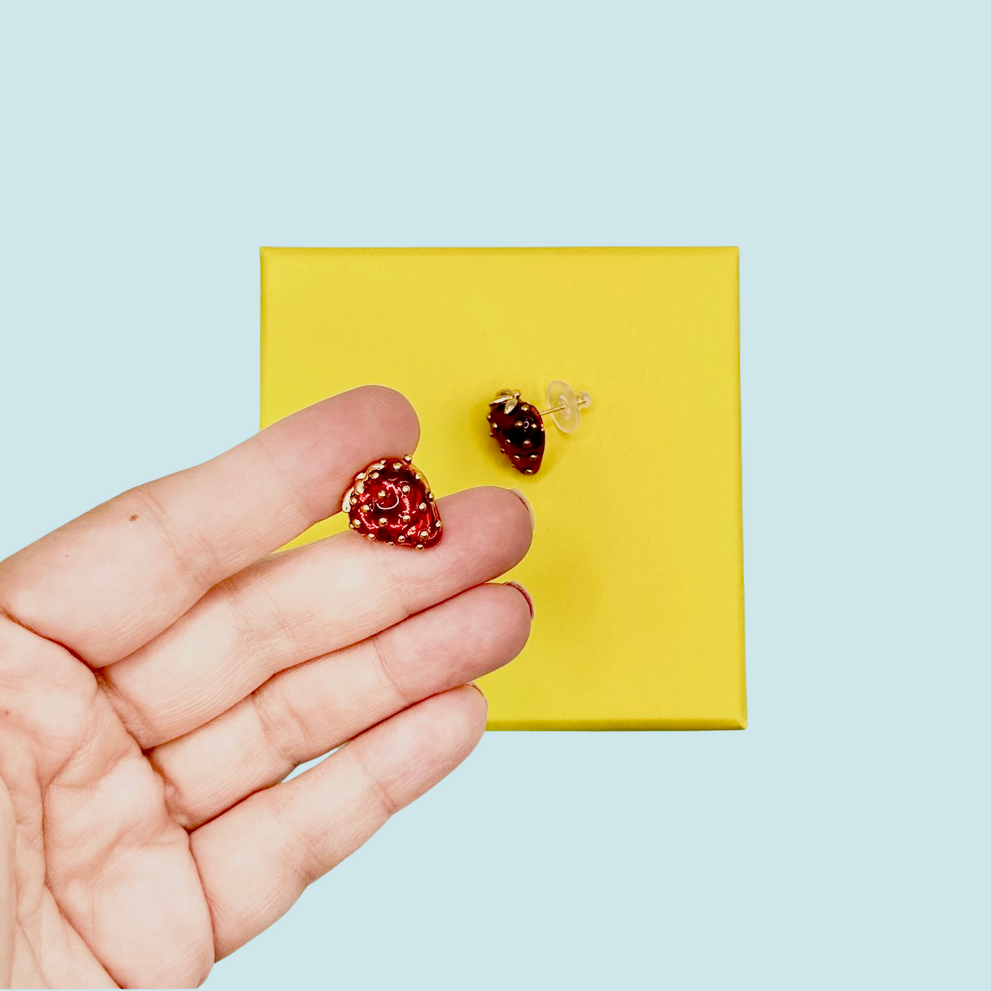 STRAWBERRY EARRINGS