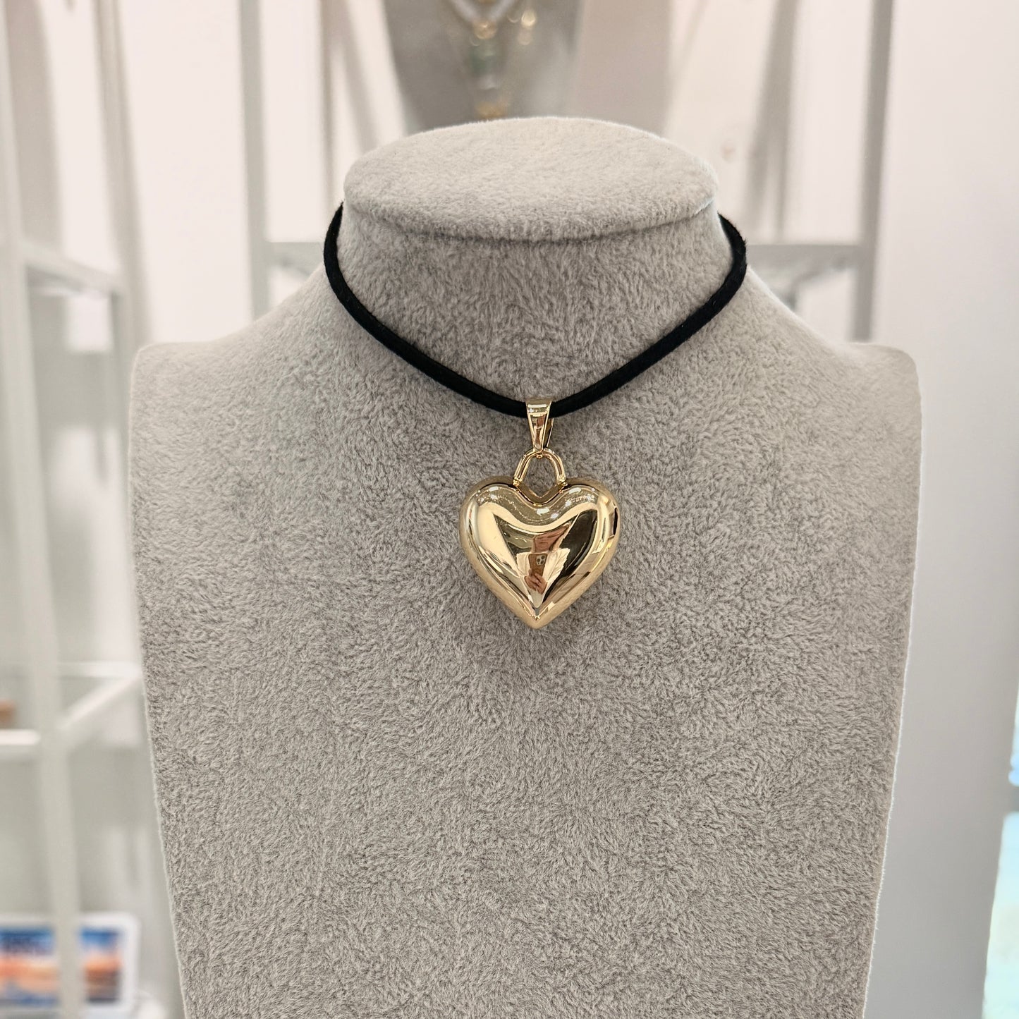 Cuerito Heart charm