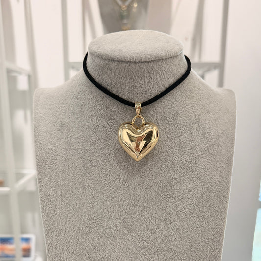 Cuerito Heart charm