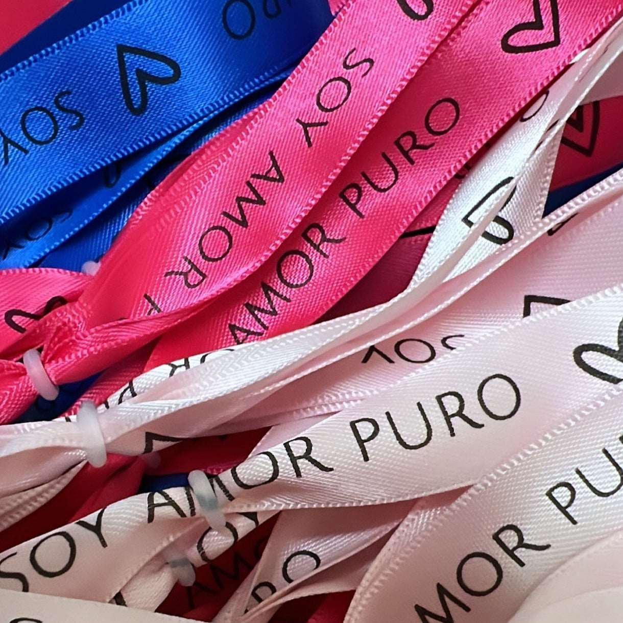 FRIENDSHIP RIBBON – MUY CHARM