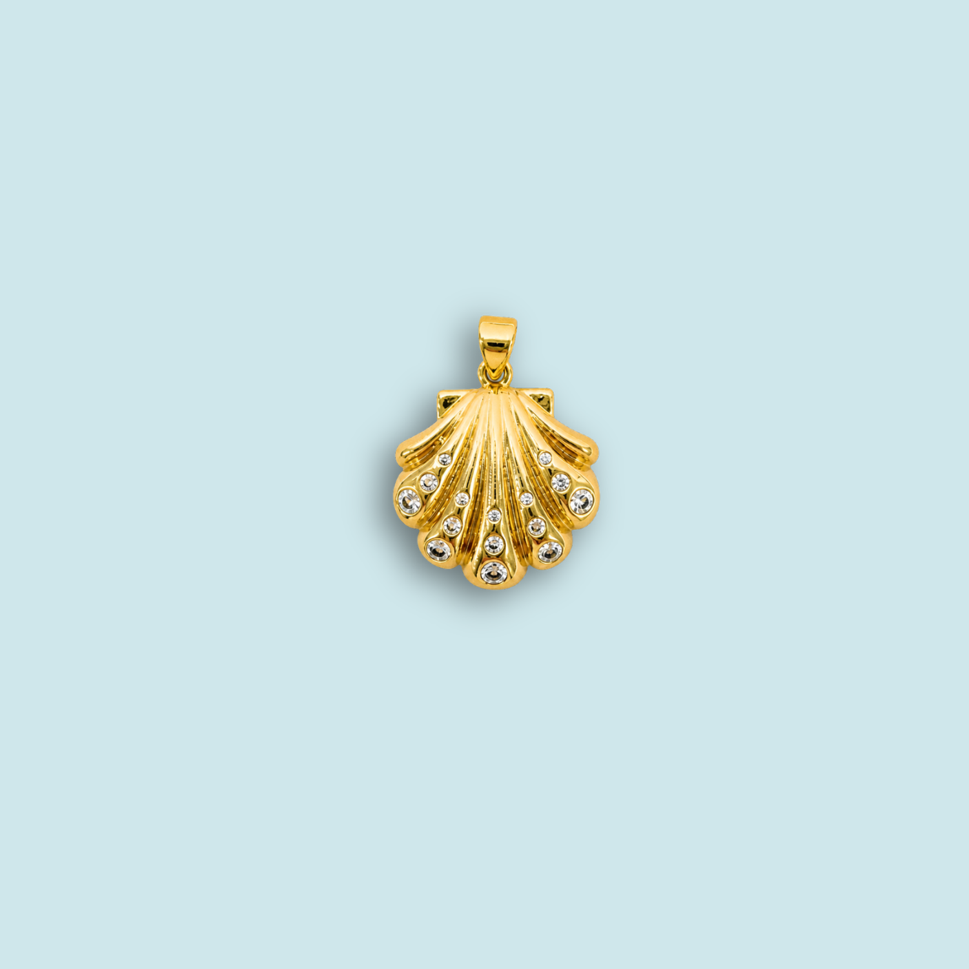 Gold Shell Charm